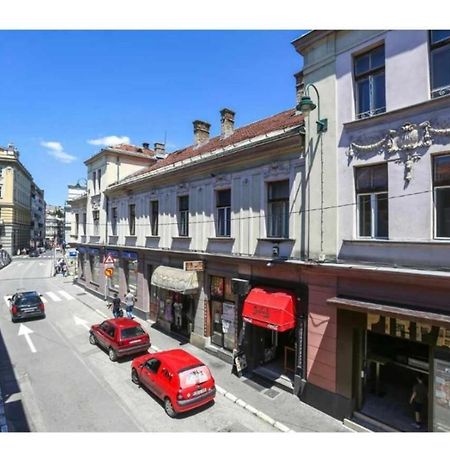 Academy Of Art Apartment Sarajevo Bagian luar foto